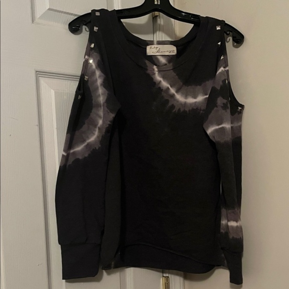 Black and Gray Tie-Dye Cold Shoulder Top